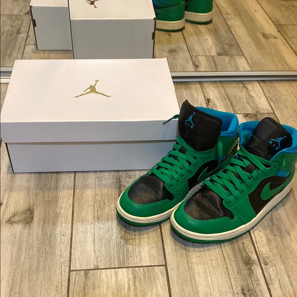 Jordan Air 1 Mid in Black Green and Aquatone size 9 - Picture 1 of 5